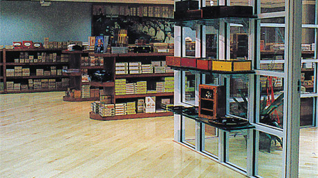 mikes-cigars-store-inside