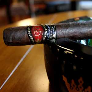 la-flor-dominicana-oscuro