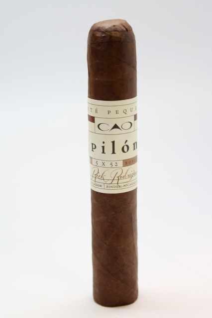 CAO-Pilon-cigar-robusto