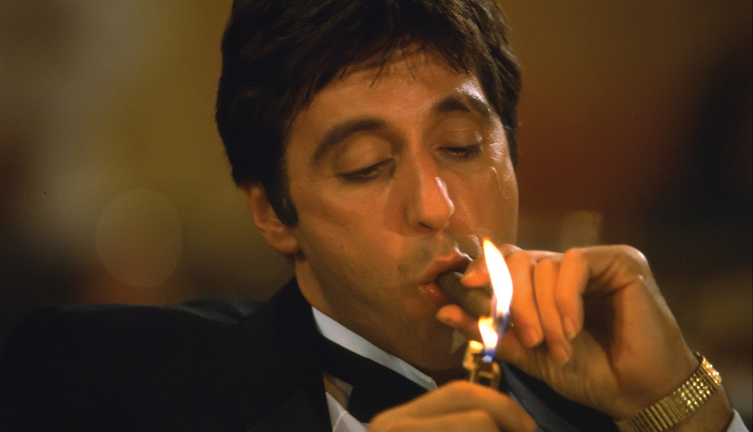 Al-Pacino-smoking-cigar-scaled.jpg