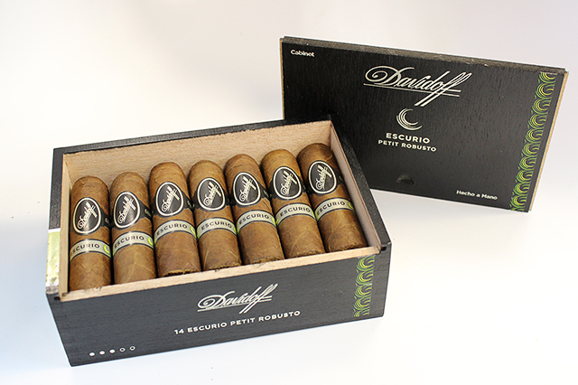 davidoff-escurio-cigar-petit-robusto-box-side