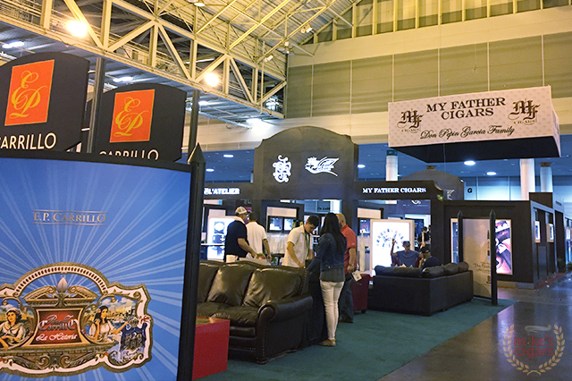 ipcpr-2015-ep-carrillo-la-historia-cigars-booth