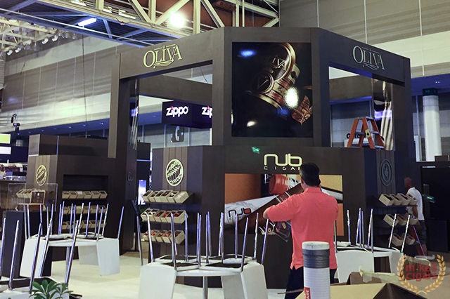IPCPR-2015-Day-1-Sneak-Preview-Oliva-cigars
