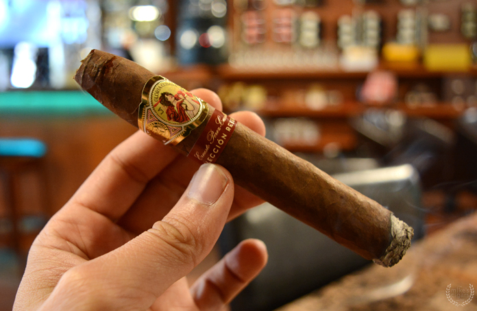la gloria cubana coleccion reserva cigar review first third