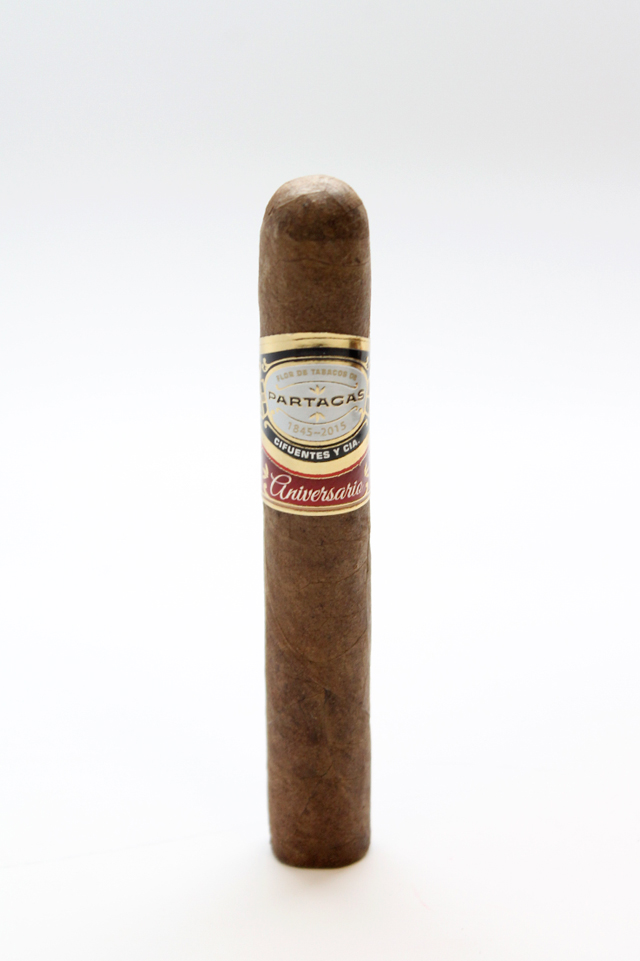 partagas-aniversario-cigar-robusto-stick2